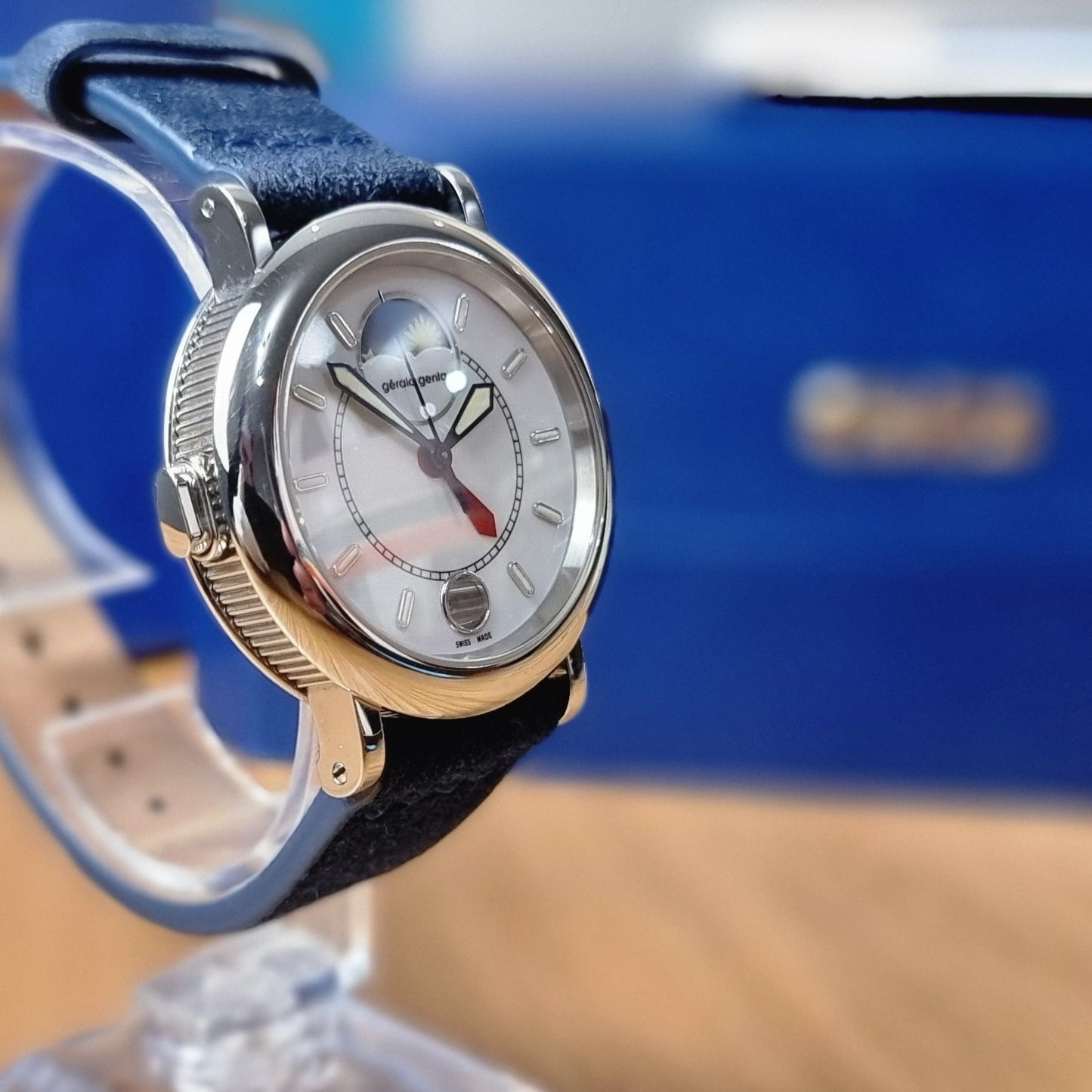 Gerald Genta Night & Day GMT