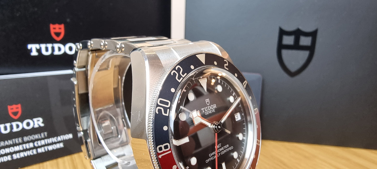 Tudor Black Bay GMT “Pepsi”. Box and Papers