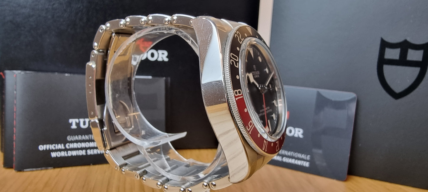 Tudor Black Bay GMT “Pepsi”. Box and Papers