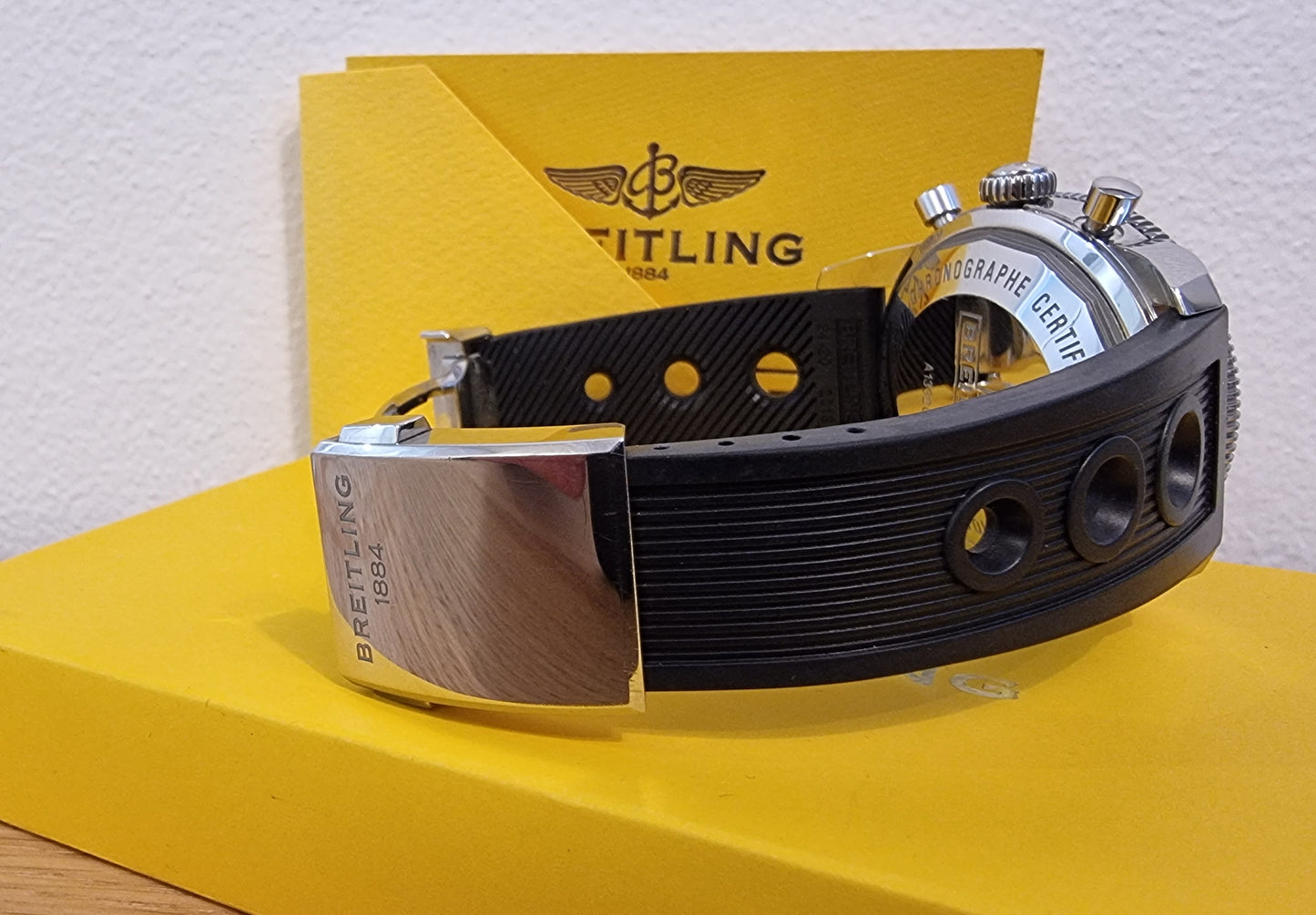 Breitling Superocean Heritage Chronograph (ref A13320)