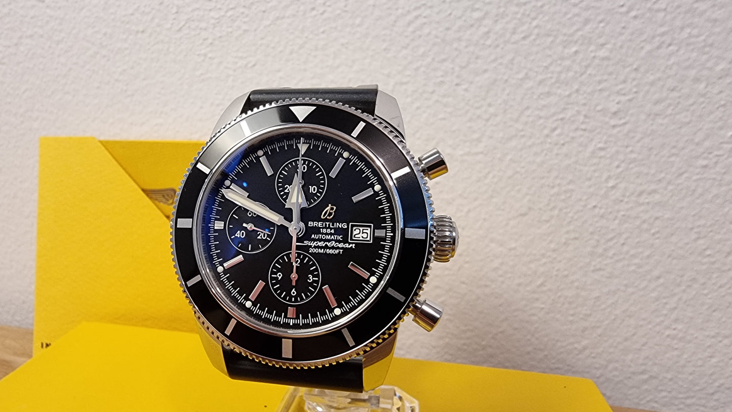 Breitling Superocean Heritage Chronograph (ref A13320)