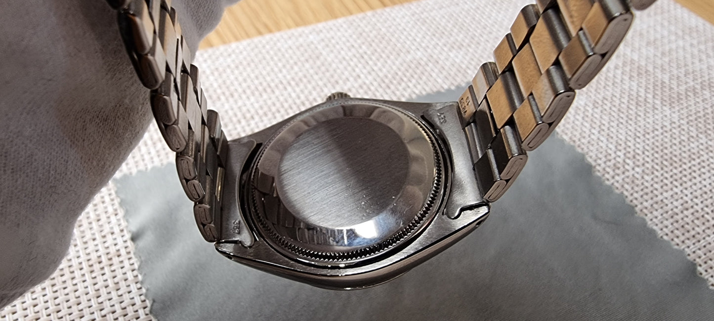 Rolex Air-King. Gold/champagne sunburst dial. Great condition.