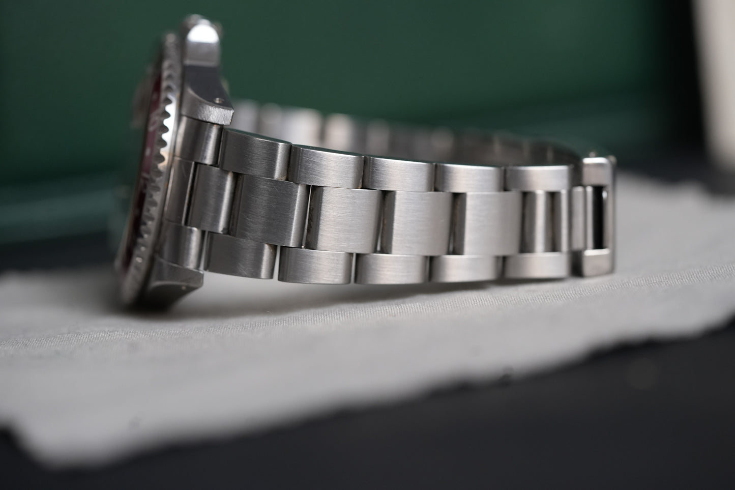 1996 (T Serial) Rolex GMT-Master II "Coke" 40MM Black Dial Oyster Bracelet (16710)